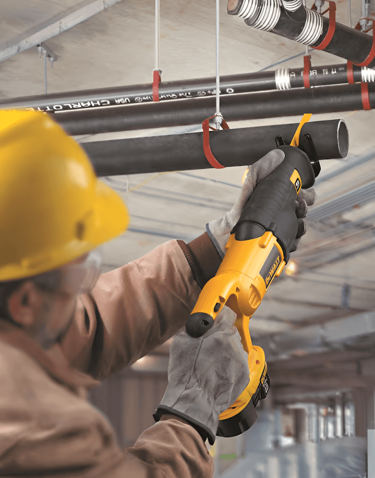 The ease of use of the DEWALT DC385B