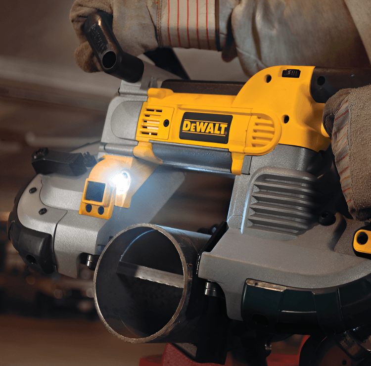 The&nbsp;ergonomics of DEWALT DWM120K reduce fatigue