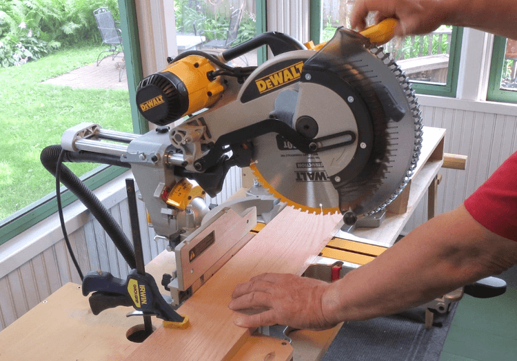 DEWALT DWS780 is cutting clean, smooth, and highly accurate