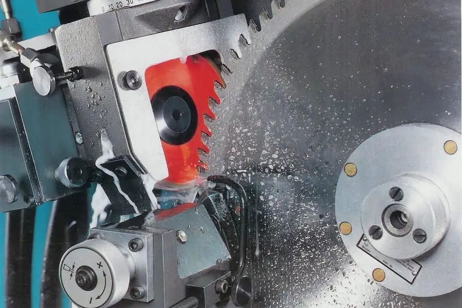 A Step By Step Guide For Saw Blade Sharpening