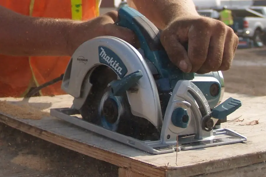 Makita 5007MGA Circular Saw Review