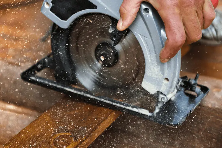 choosing the right circular saw