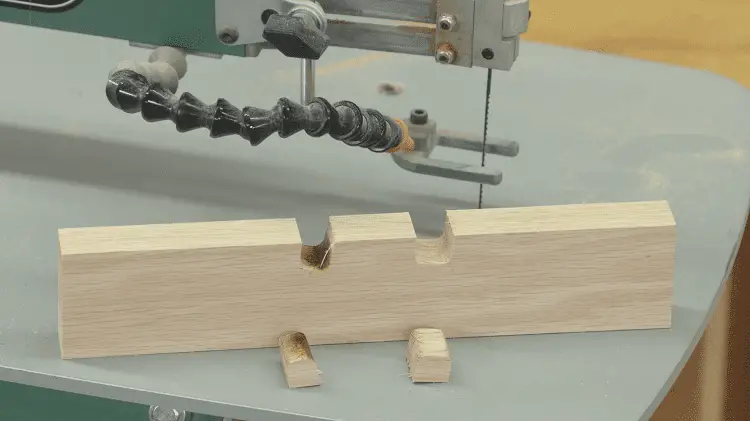 Scroll Saws 101: Everything You Need To Know 6